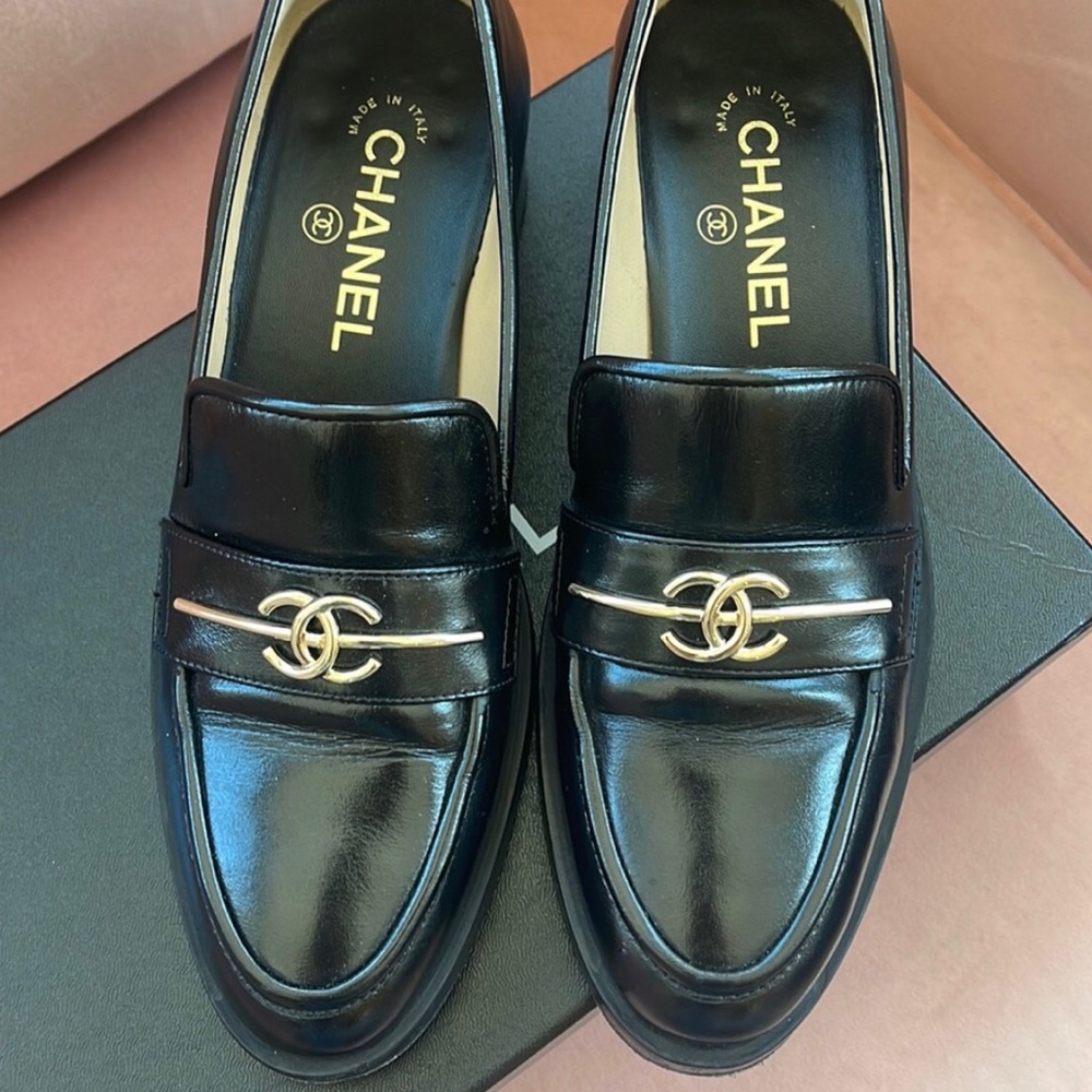 AUTHENTIC CHANEL Loafers/Moccasins/Flats